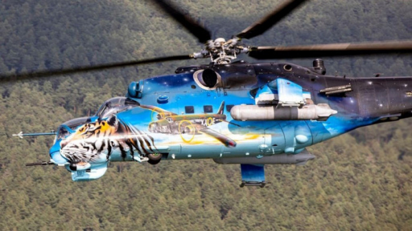 Asociaci tygřích letek je 60 let. Českou armádu zastupují vrtulníkáři z Náměště a stíhači z Čáslavi
